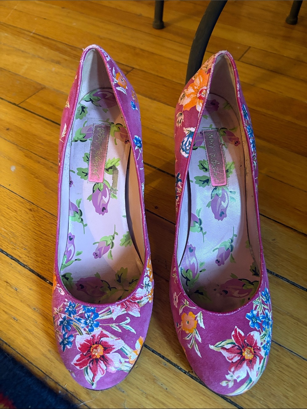 Betsey Johnson Pink Floral Embroidered Pumps